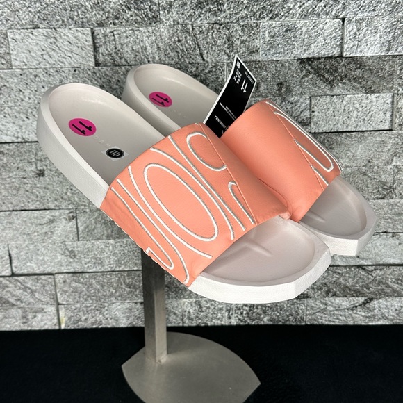 Jordan Nola Slides - NEW - WMNS11 - Picture 2 of 11